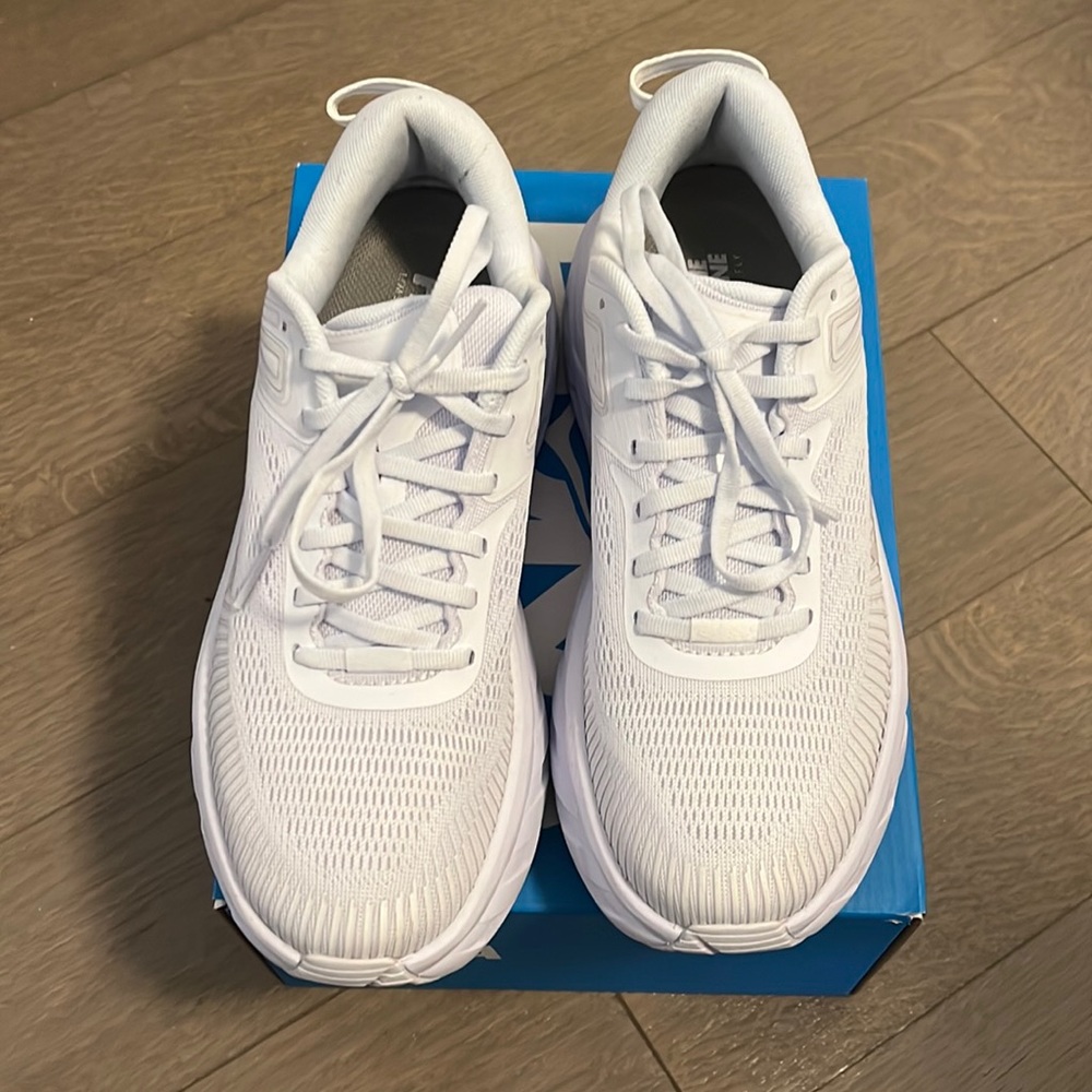 Hoka Bondi 7 - Brand New, worn once. Size 8.